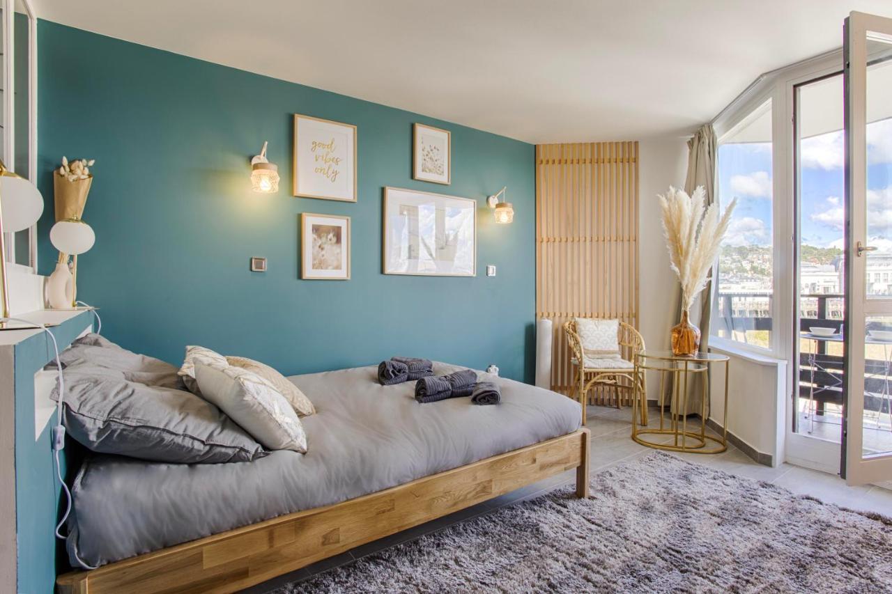 La Rev'Rie - Vue Sur Mer Avec Balcon Deauville Exterior foto